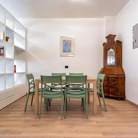 2 Min Metro - Sleeps 7 - 2 Bedroom - 2 Baths Apartamento *